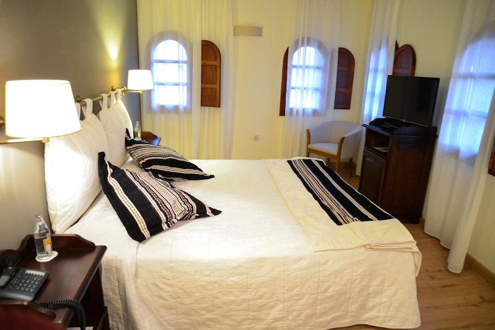 Hotel Cardenal Ram Морелья Экстерьер фото