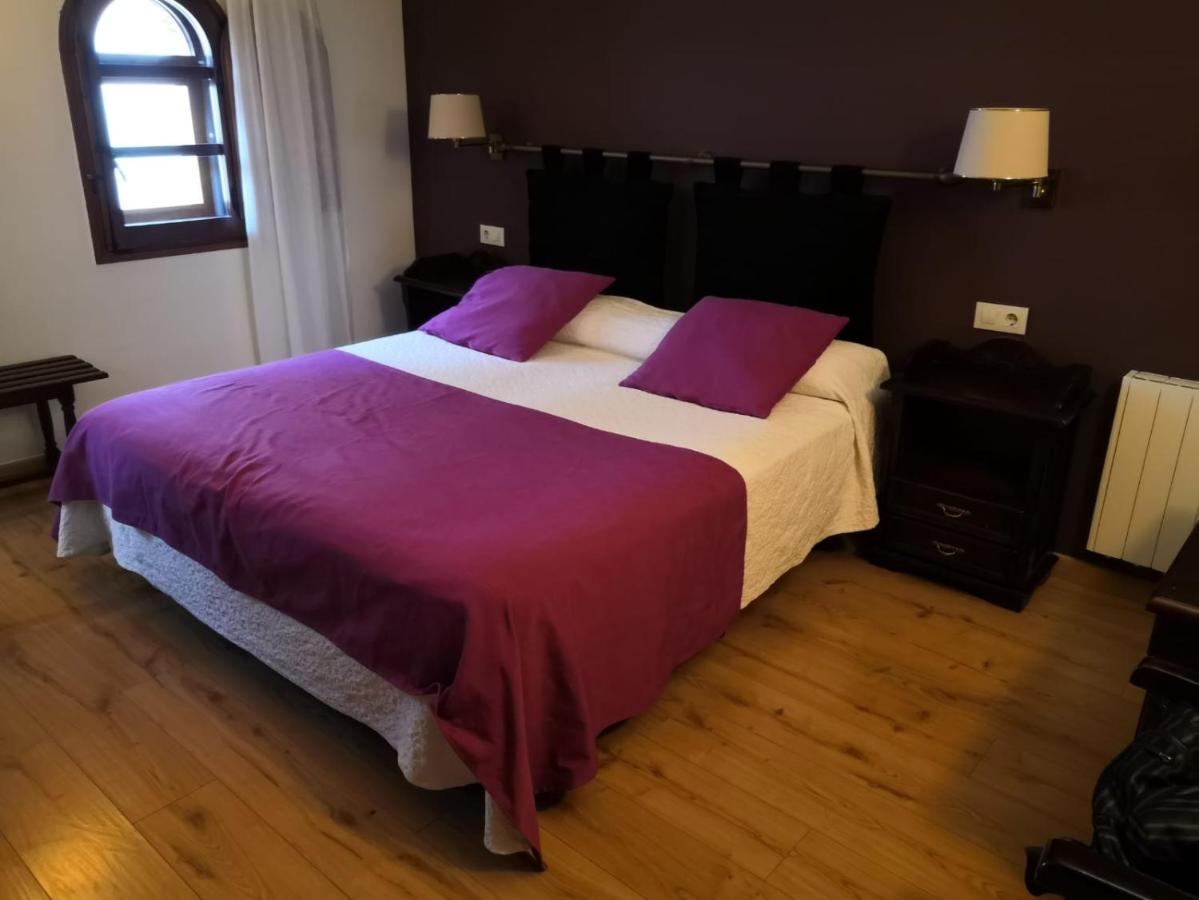 Hotel Cardenal Ram Морелья Экстерьер фото