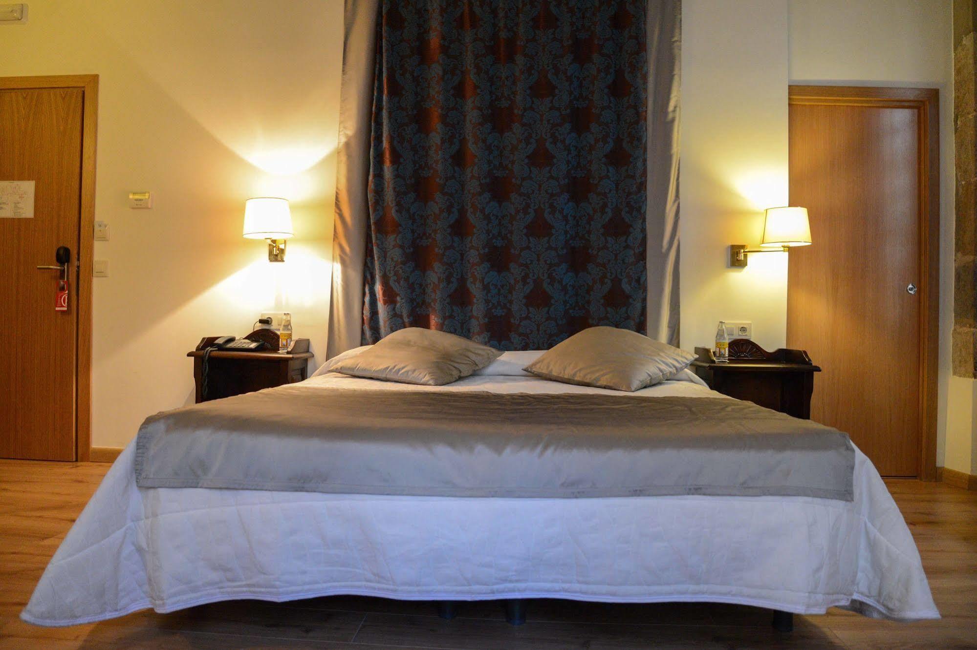 Hotel Cardenal Ram Морелья Экстерьер фото